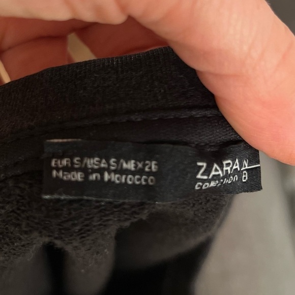 Zara Black Speckled Ruffled Crewneck Sweatshirt with Pocket Size Small - Picture 4 of 4